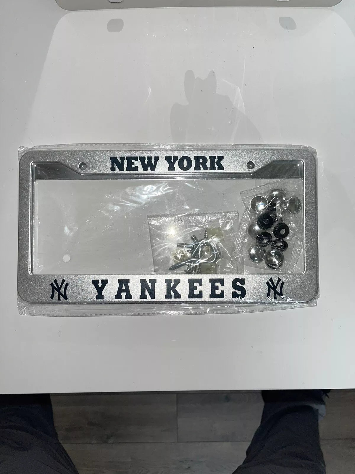 New York Yankees License Plate Frame (2 Metal Frames Silver In Color)